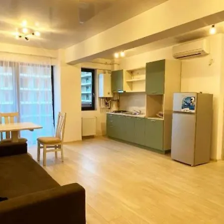 Sunny Lake With Beautiful Sea View Apartment Mamaia