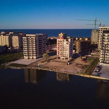 Sunny Lake With Beautiful Sea View Apartment
